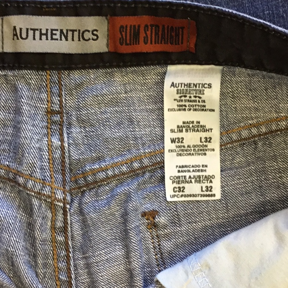 Men’s Signature Levi’s Slim Straight Jeans - Picture 4 of 6